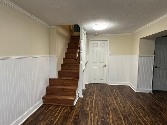 Building Photo - 5408 Villa Rd
