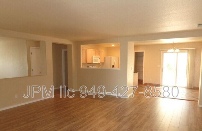 Building Photo - 5065 Pradera St