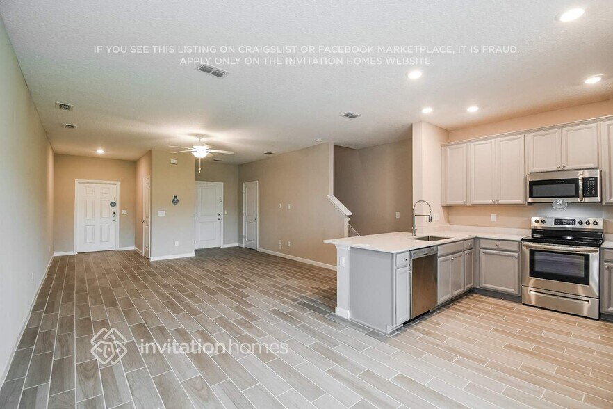Building Photo - 581 Cherry Ridge Dr