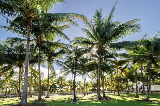 Building Photo - 200 Ocean Dr