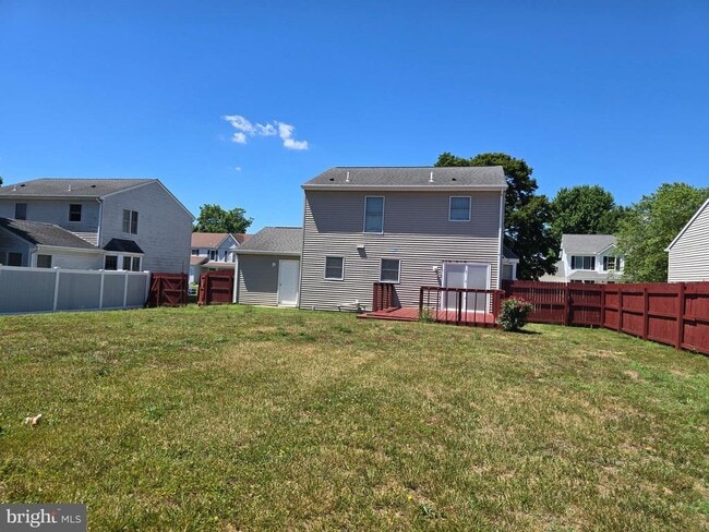Building Photo - 23 Lordship Ln