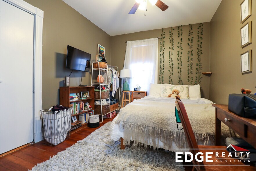 Building Photo - 15 Hallam St