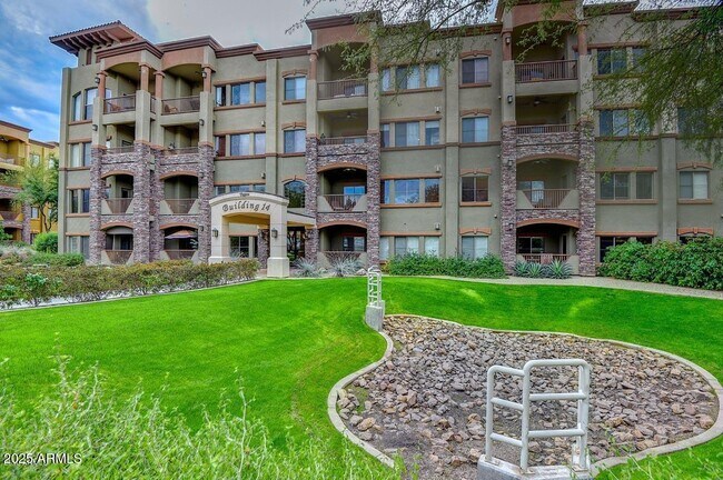 Building Photo - 5350 E Deer Valley Dr