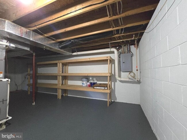 Building Photo - 23 Lordship Ln