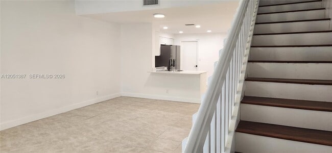 Building Photo - 1599 Veracruz Ln