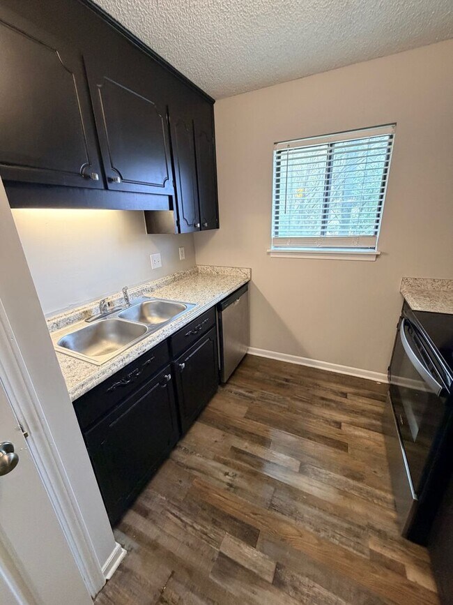 Building Photo - 500 Cokesbury St