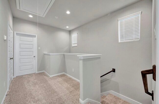 Building Photo - 3120 Moontide Ln