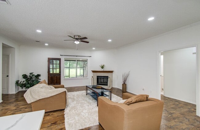 Building Photo - 806 Country Pl Blvd