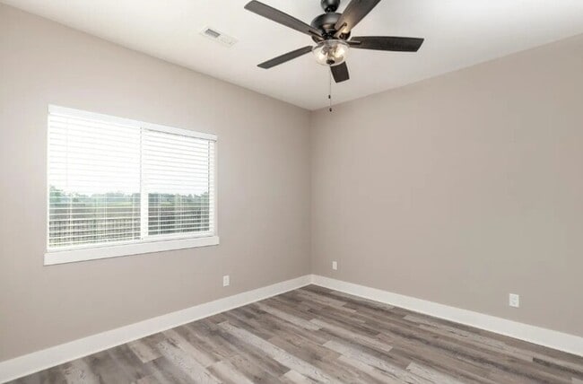 Building Photo - 4476 N Sandplum St