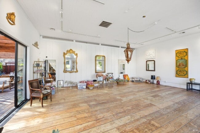 Building Photo - 307 Bodega Ave