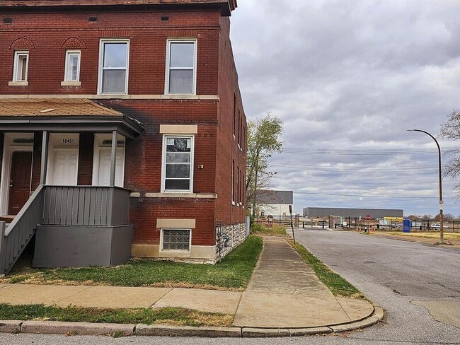 Building Photo - 1845 Rauschenbach Ave