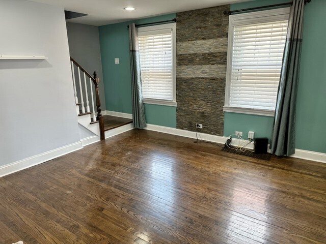 Living Room - 6422 S Lawler Ave