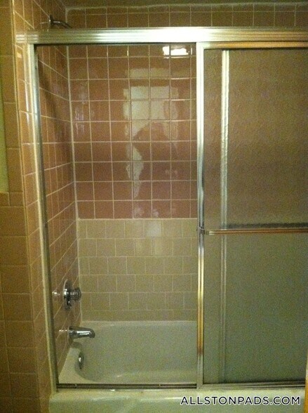 Building Photo - 1110 Commonwealth Ave