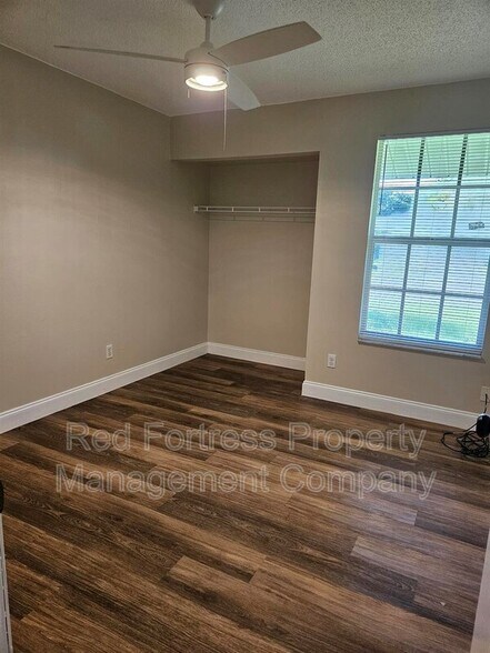 Building Photo - 15836 Keygrass Ln