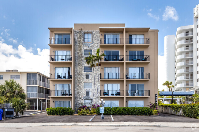 Building Photo - Flagler Intracoastal Rentals