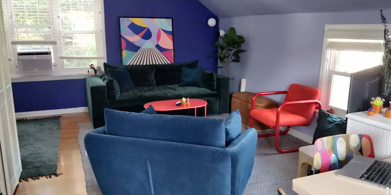 Building Photo - 562 Richmond Ave