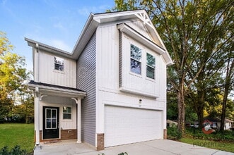 Building Photo - 519 Biltmore St