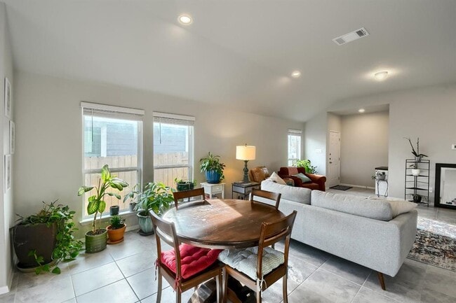Building Photo - 5616 Corso Ct