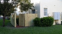 Building Photo - 1536 SE 26th St