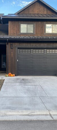 Building Photo - Driggs Stone Peak Subdivision - 3 bedroom ...