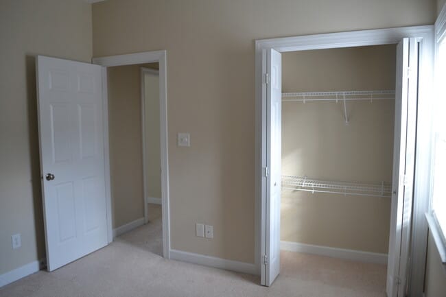 Building Photo - Dogwood Estates