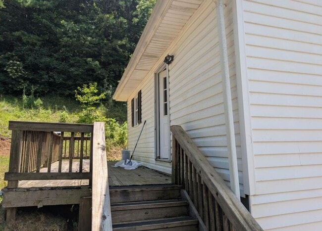 Building Photo - 56 Sand Lick Rd