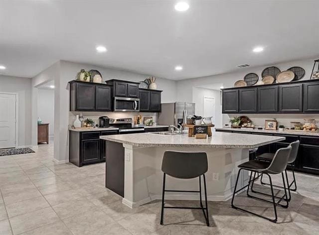 Building Photo - 620 W 1st St