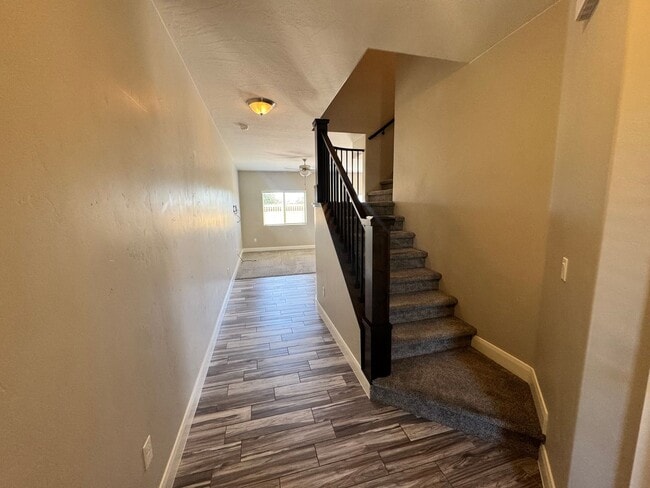 Building Photo - Blackhawk Townhome! Incredible Amenities!!