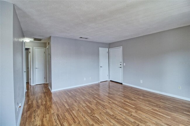 Building Photo - 13760 Orange Sunset Dr