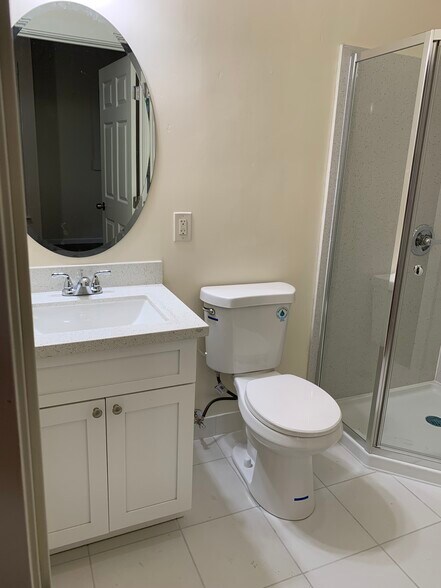 Building Photo - 2739 Dwight Way