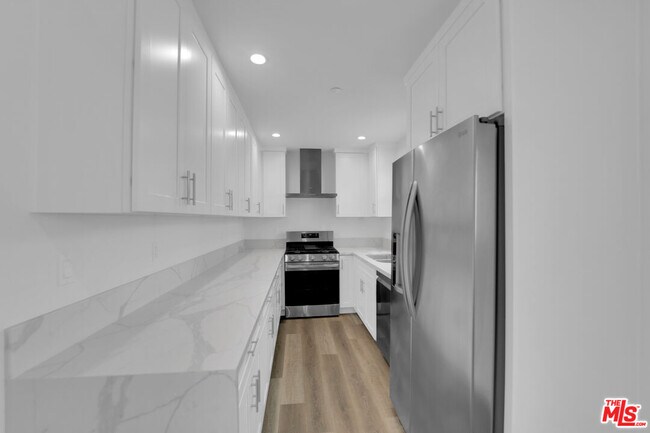 Building Photo - 1254 9th St