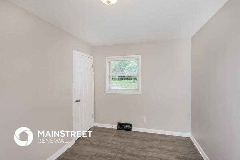 Building Photo - 7809 Axtell Ave