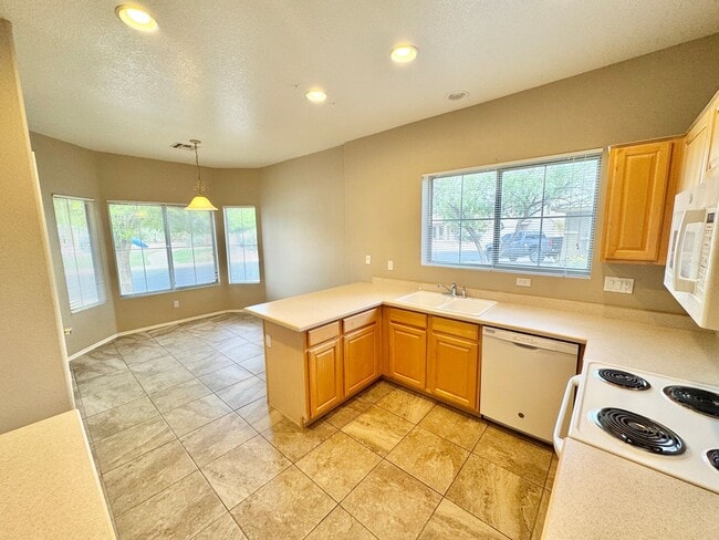 Building Photo - 40228 N Patriot Way
