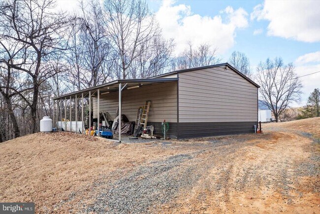 Building Photo - 436 Castleton Meadows Ln