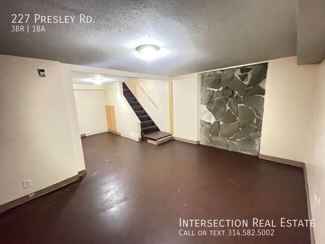 Building Photo - 227 Presley Rd