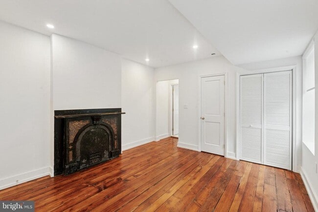 Building Photo - 2317 E Cumberland St