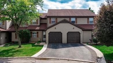 Building Photo - 468 Minnesota Cir