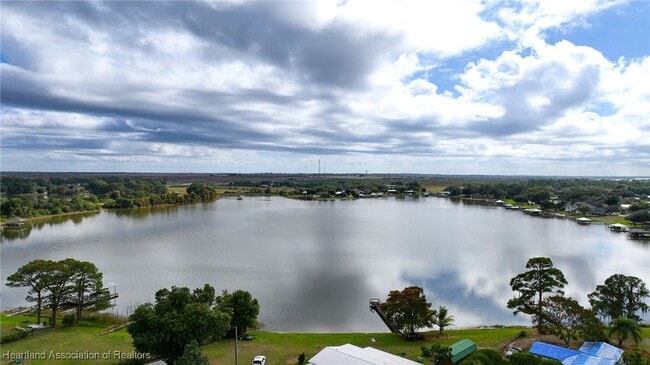 Building Photo - 12 Grape Ln