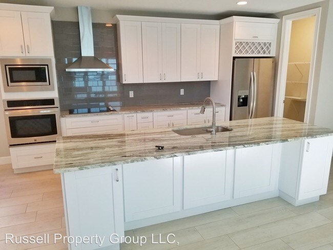 Building Photo - 4 br, 2.5 bath House - 227 46th Ave N