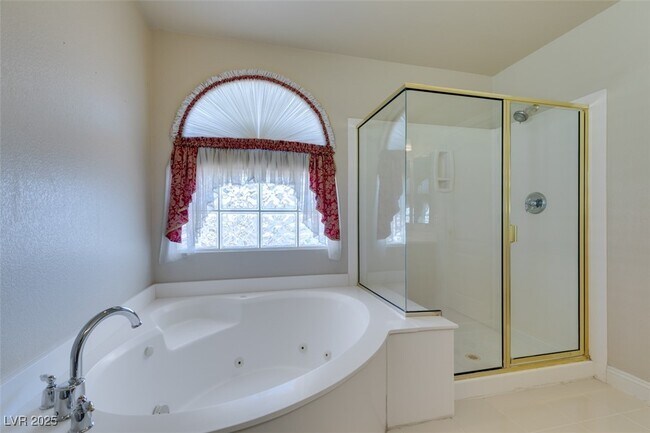 Building Photo - 6673 Octave Ave