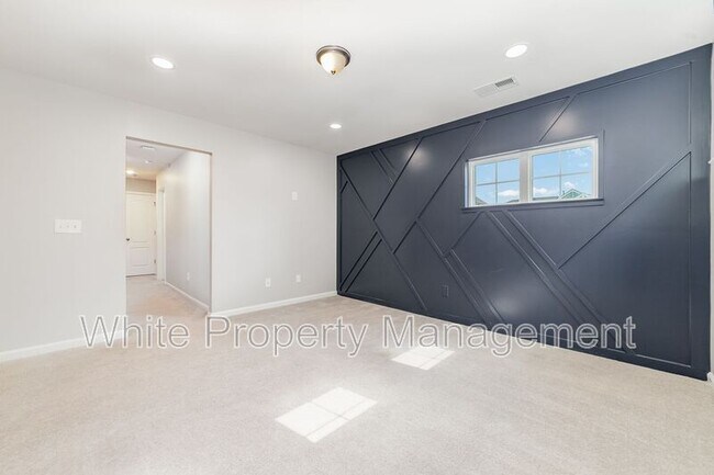 Building Photo - 757 Garrett Green Way