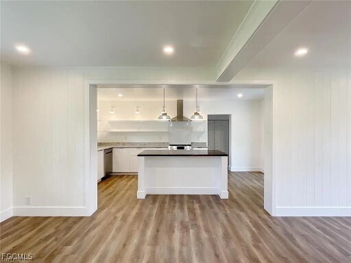 Building Photo - 2027 Maravilla Cir