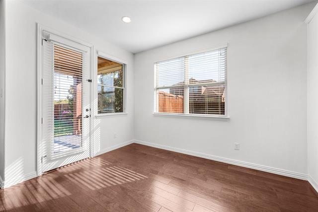 Building Photo - 600 Park Meadow Ln