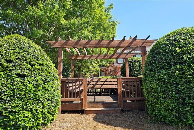 Building Photo - 335 Snowgoose Ct