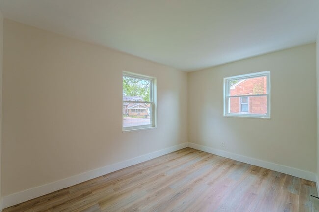 Building Photo - Charming 2-Bedroom Home in Dayton's Belmont Neighborhood