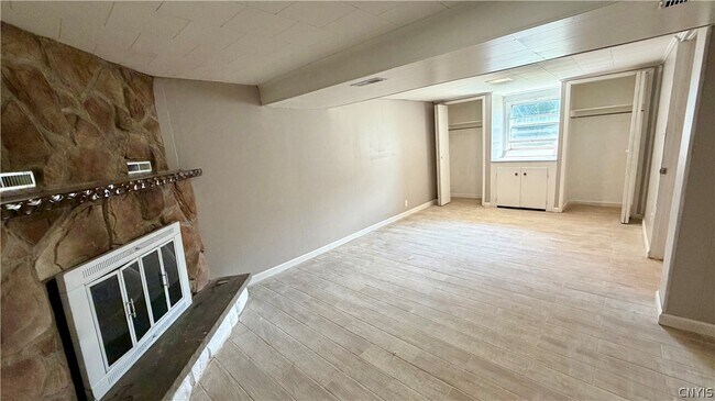 Building Photo - 104 Finwood Dr