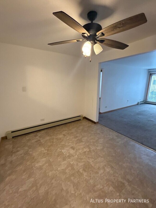 Building Photo - 17385 70th Ave