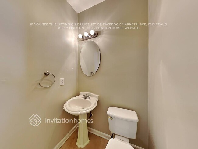 Building Photo - 1613 Babbling Brook Cove