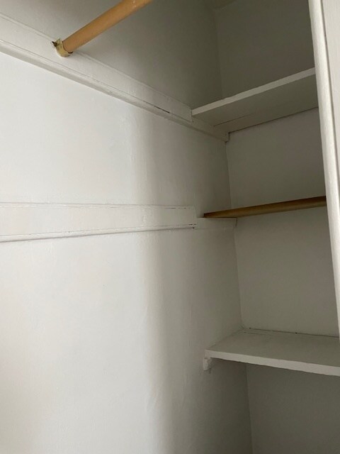 Building Photo - 14 Davies Pl