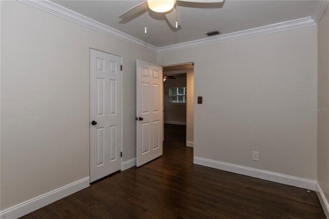 Building Photo - 226 W Spruce St